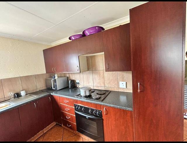 3 BEDROOM HOUSE FOR SALE IN STRUBENVALE